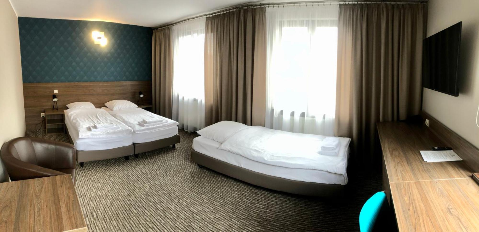 Hotel Krystyna Szczytno  Exteriör bild