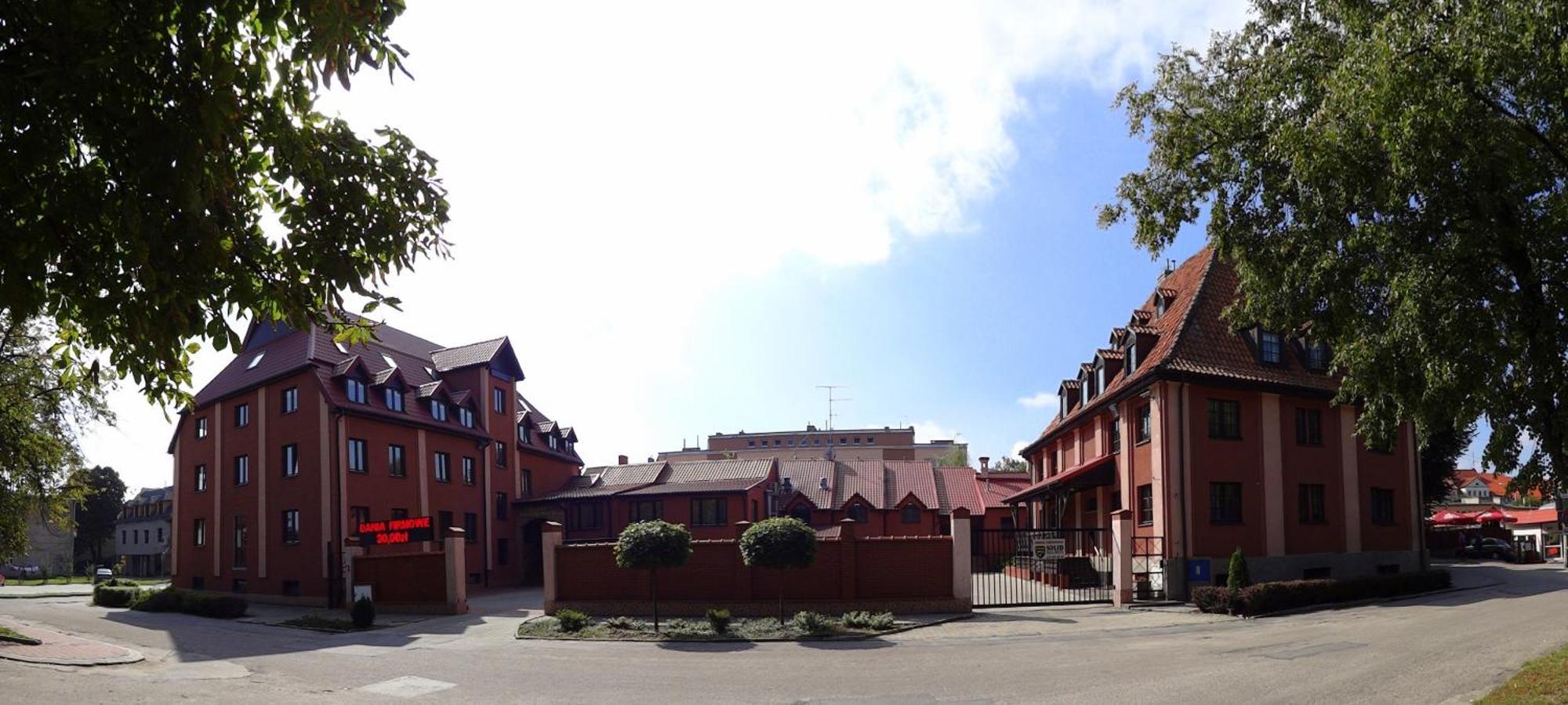 Hotel Krystyna Szczytno  Exteriör bild